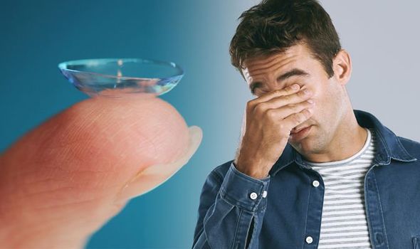 contact lenses guy eyes burning